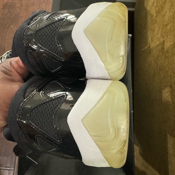AIR JORDAN 11 RETRO LOW IE - Picture 6 of 11